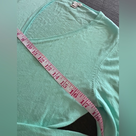 J.Crew Women’s Mint Green Preppy Cotton Knit V-Neck Sweater Small - Picture 6 of 9